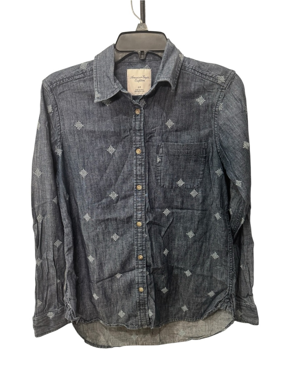 American Eagle denim shirt featuring a white embroidered geometric pattern sz S